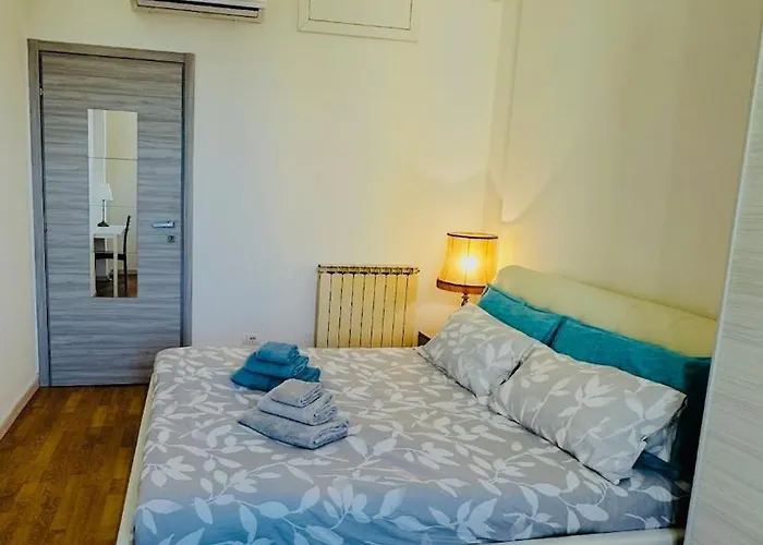 Sweet Home, Vercelli